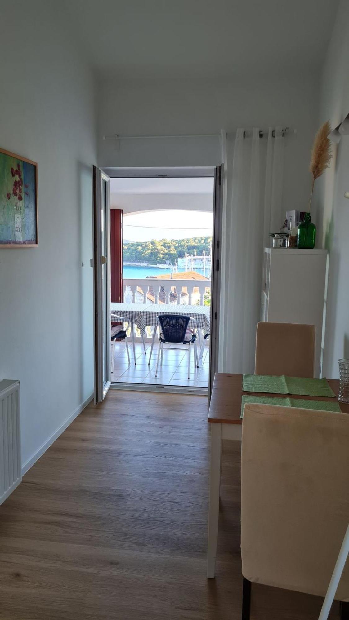 Apartmani Ela Prvić Luka Zewnętrze zdjęcie